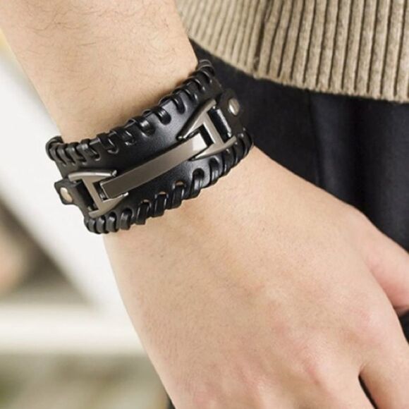 Men’s Black or Brown Leather Adjustable Bracelet - Picture 2 of 8